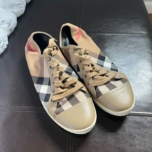 Burberry sneakers
